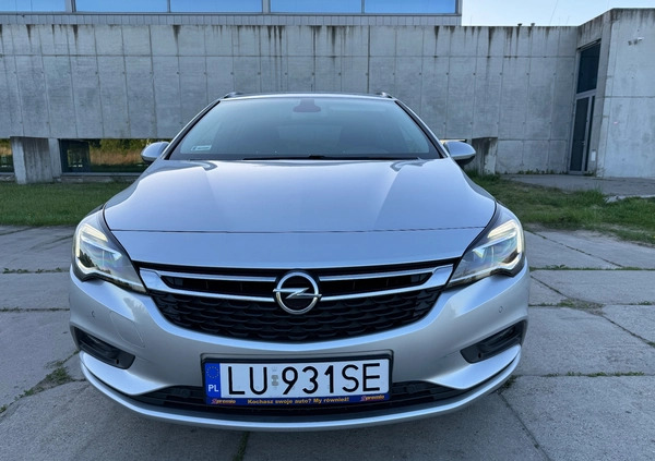 Opel Astra cena 38900 przebieg: 207000, rok produkcji 2019 z Lublin małe 254